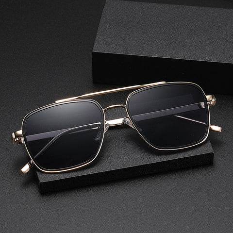 Men's And Women's Fashion  Sun-resistant Sunglasses